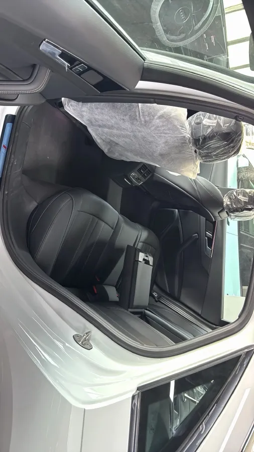 2024 Audi A4L 2.0T 190HP L4 7DCT,autocango,china used car exporter,china ev exporter,chinese used car exporter,chinese used ev exporter