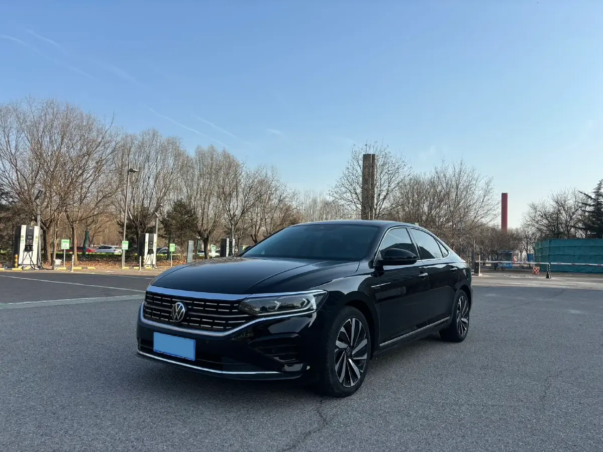 2022 Tesla Model 3 BEV 60KWH