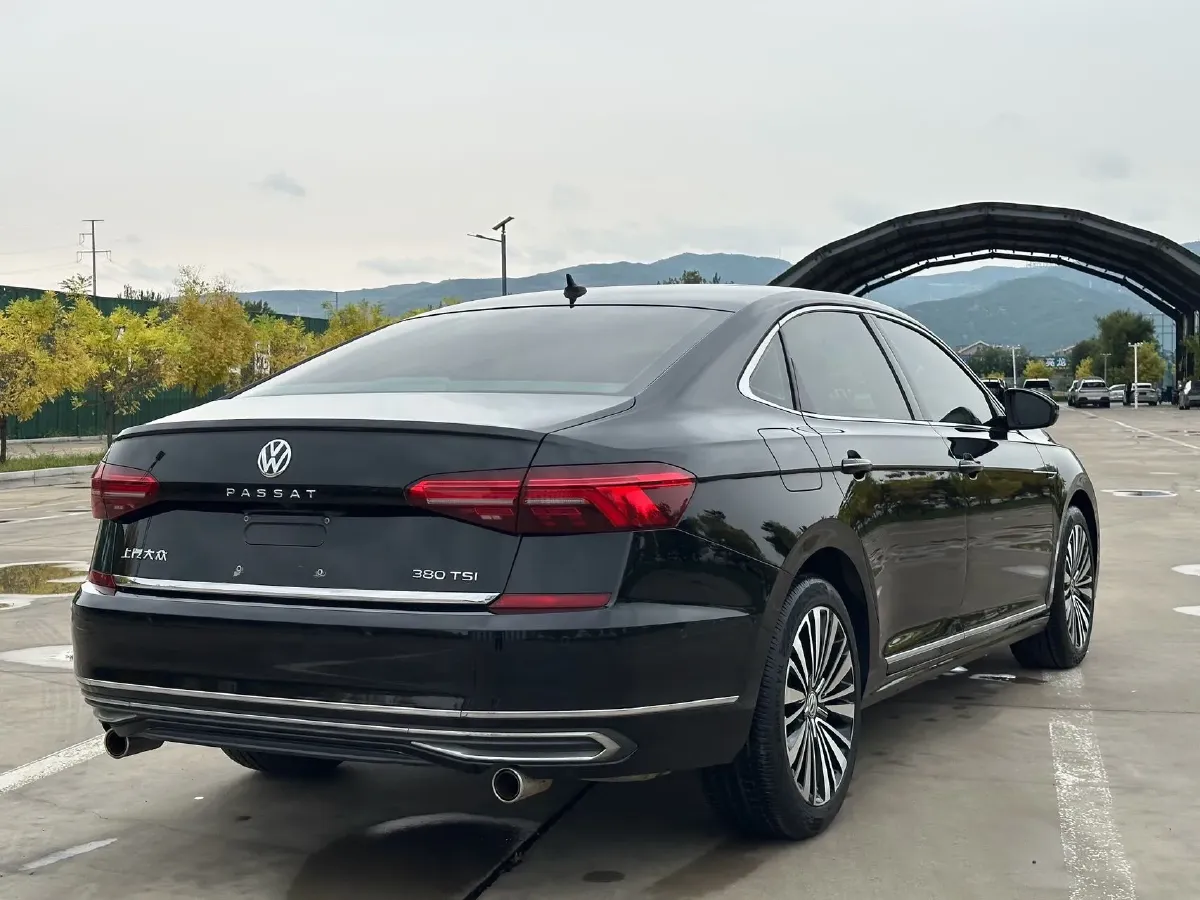 2019 Ford Taurus 2.0T 245HP L4 8AT,autocango,china used car exporter,china ev exporter,chinese used car exporter,chinese used ev exporter