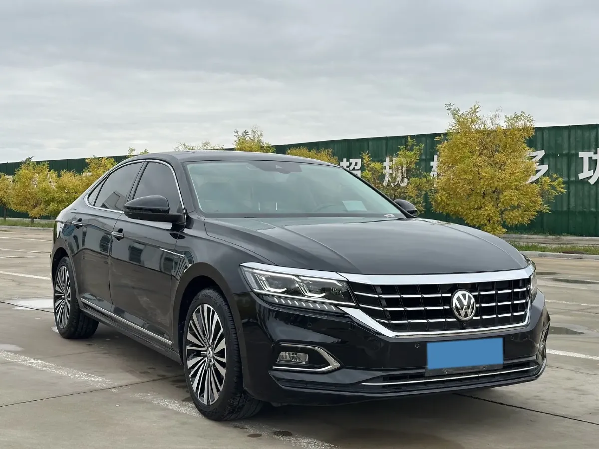 2019 Ford Taurus 2.0T 245HP L4 8AT,autocango,china used car exporter,china ev exporter,chinese used car exporter,chinese used ev exporter