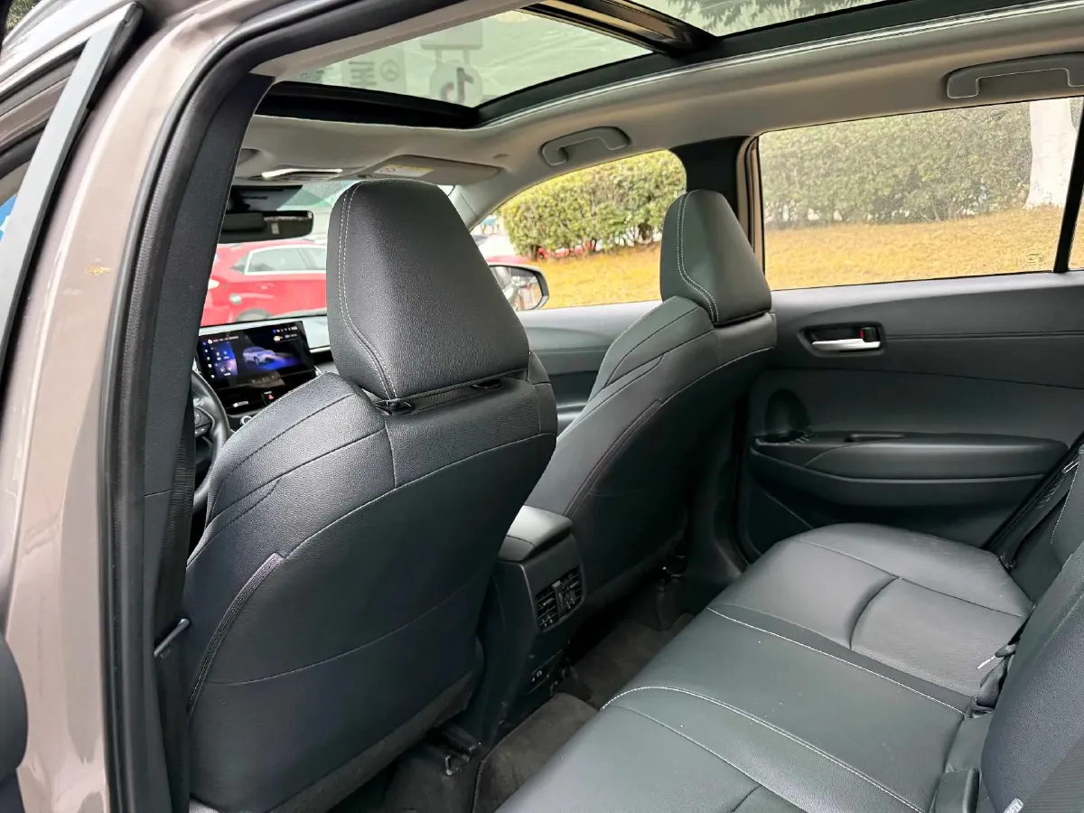 2023 Toyota Frontlander 2.0L 152HP L4 E-CVT Hybrid,autocango,china used car exporter,china ev exporter,chinese used car exporter,chinese used ev exporter