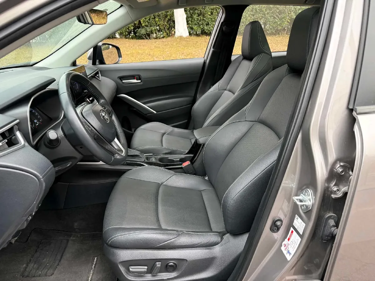 2023 Toyota Frontlander 2.0L 152HP L4 E-CVT Hybrid,autocango,china used car exporter,china ev exporter,chinese used car exporter,chinese used ev exporter