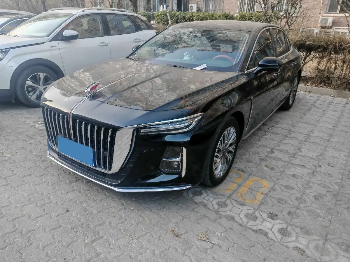 2023 HongQi H5 2.0T 224HP L4 8AT