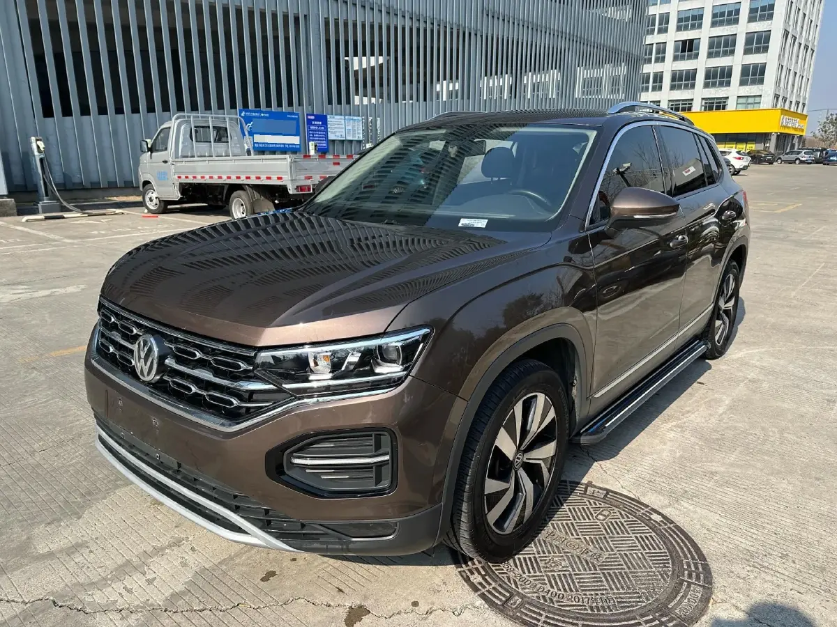 2019 Jeep Cherokee 2.0T 234HP L4 9AT