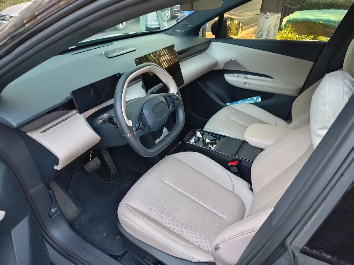 2025 Jetour Freeman 1.5T 184HP L4 7DCT,autocango,china used car exporter,china ev exporter,chinese used car exporter,chinese used ev exporter