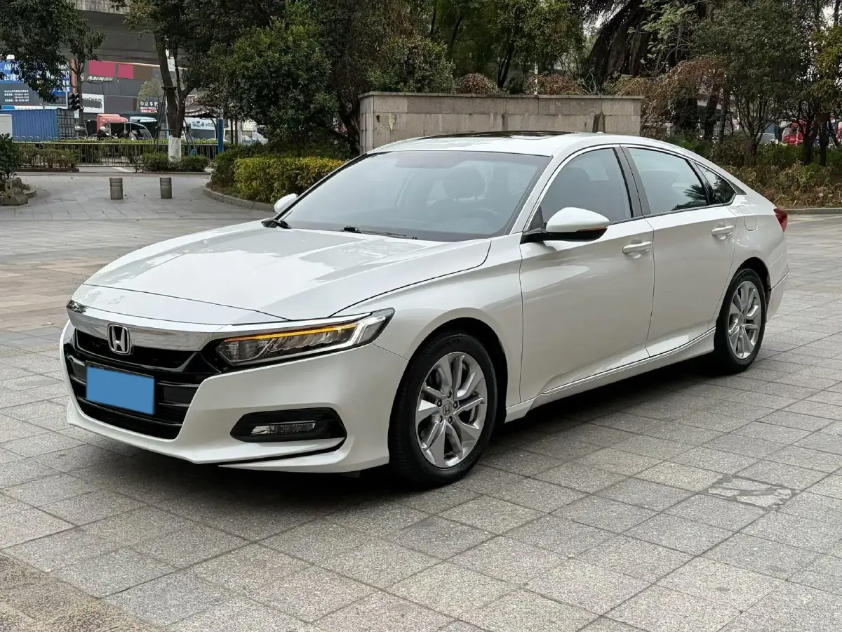 2018 Honda Accord 1.5T 194HP L4 CVT