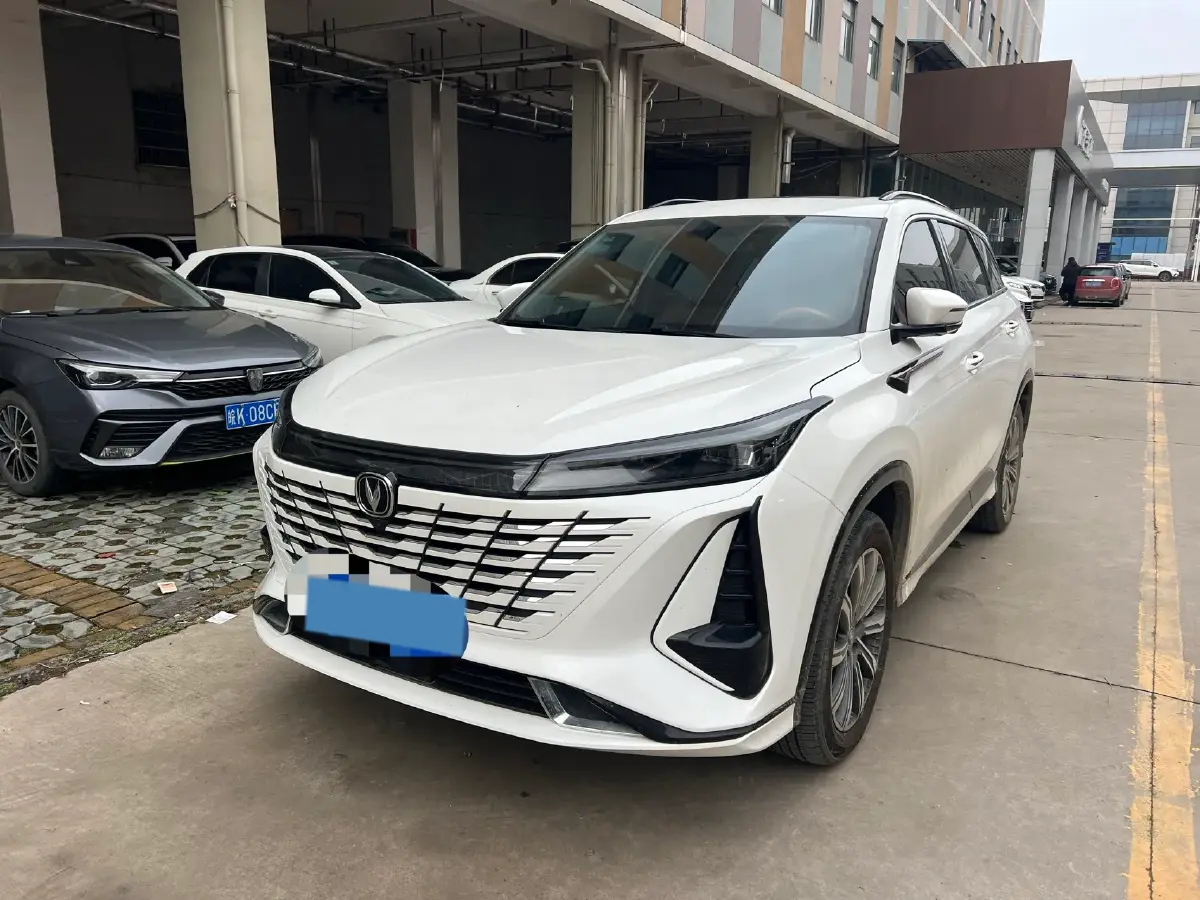 2022 ChangAn CS75 Plus 1.5T 188HP L4 8AT