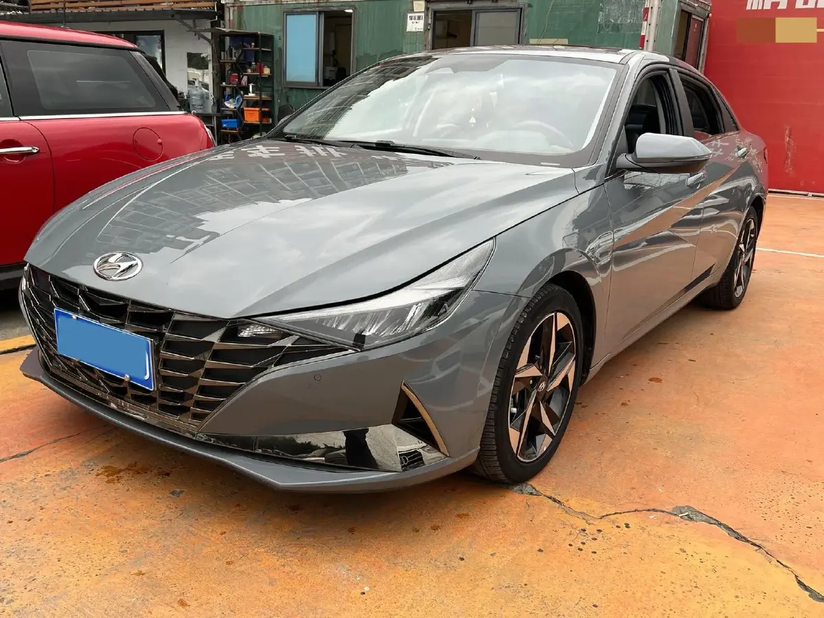 2022 Hyundai Elantra 1.5L 115HP L4 CVT