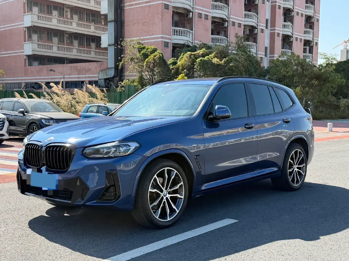 2022 BMW X3 2.0T 252HP L4 8AT