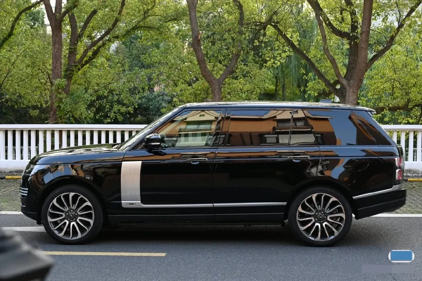 2020 Land Rover Range Rover 3.0T 400HP L6 8AT,autocango,china used car exporter,china ev exporter,chinese used car exporter,chinese used ev exporter