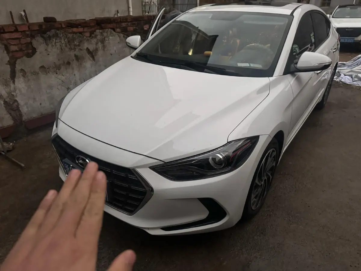 2020 Hyundai Elantra 1.5L 115HP L4 CVT