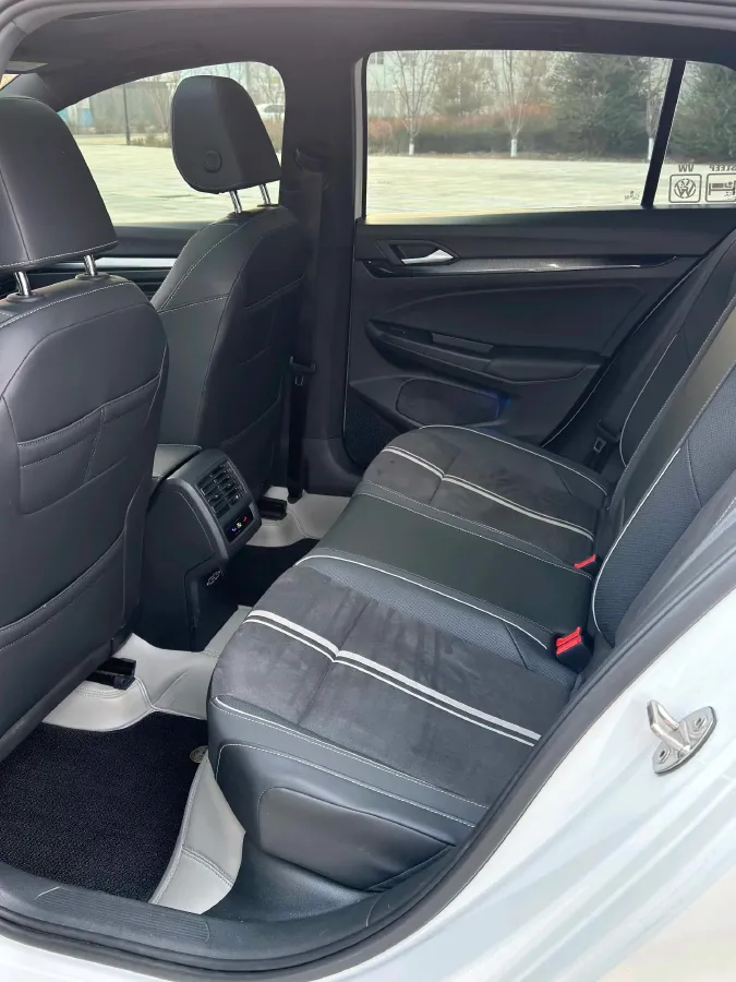 2023 Volkswagen Golf 1.4T 150HP L4 7DCT,autocango,china used car exporter,china ev exporter,chinese used car exporter,chinese used ev exporter