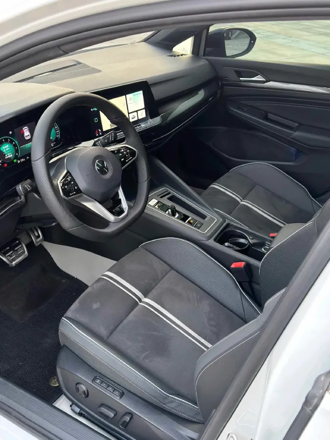 2023 Volkswagen Golf 1.4T 150HP L4 7DCT,autocango,china used car exporter,china ev exporter,chinese used car exporter,chinese used ev exporter