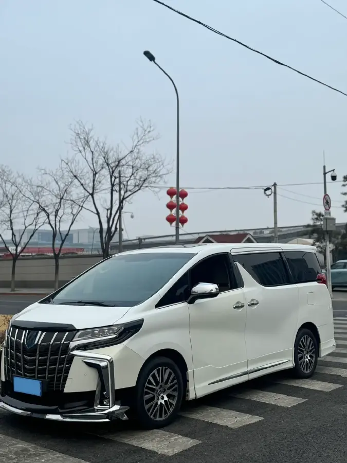 2015 Toyota Alphard 3.5L 275HP V6 6AT