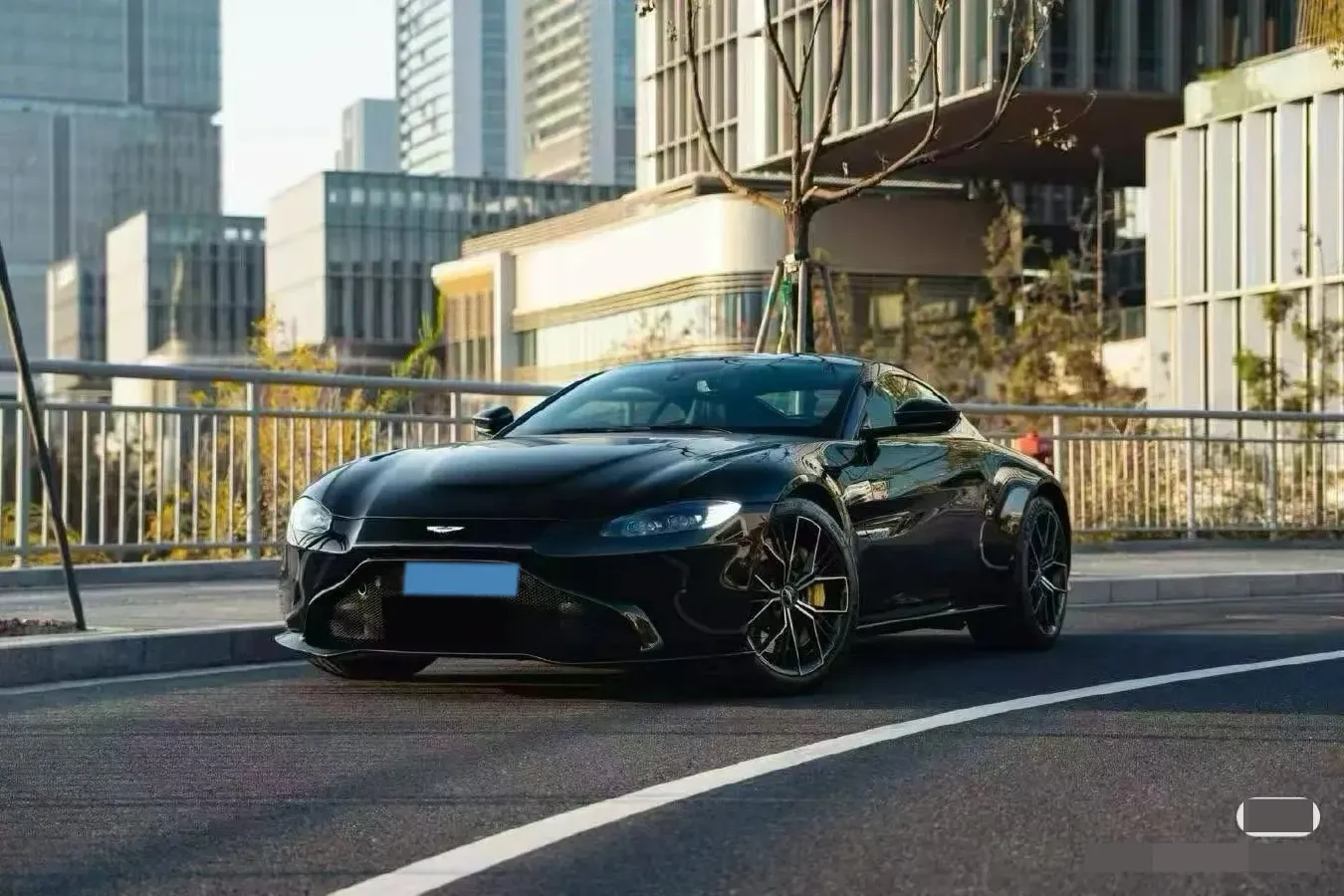 2018 Aston Martin V8 Vantage 4.0T 510HP V8 8AT,autocango,china used car exporter,china ev exporter,chinese used car exporter,chinese used ev exporter