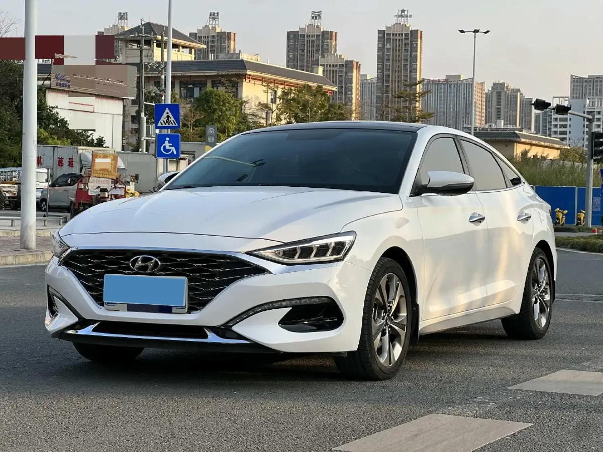 2019 Hyundai La Festa 1.6T 204HP L4 7DCT