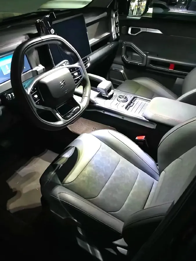 2023 Jetour Traveller 1.5T 184HP L4 7DCT,autocango,china used car exporter,china ev exporter,chinese used car exporter,chinese used ev exporter