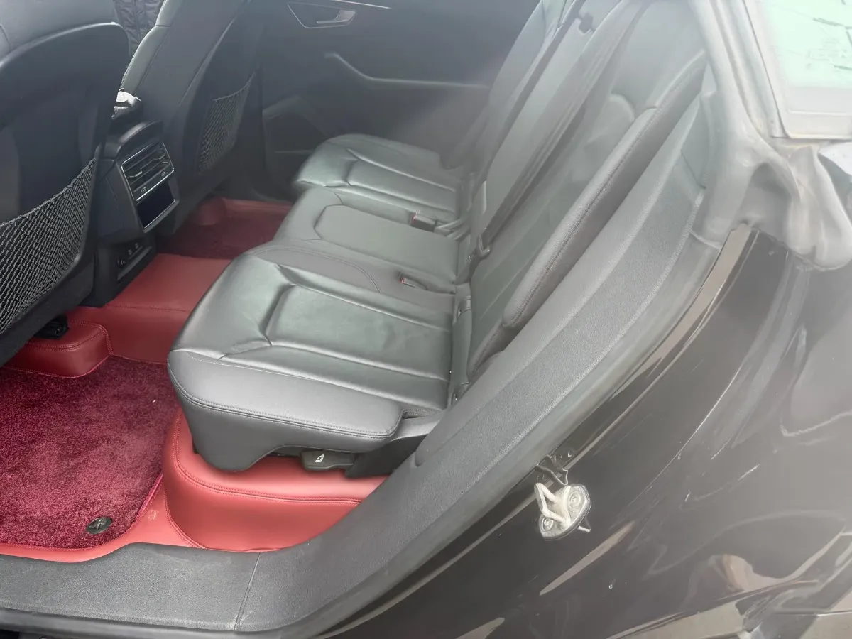 2021 Audi Q8 3.0T 340HP V6 8AT,autocango,china used car exporter,china ev exporter,chinese used car exporter,chinese used ev exporter