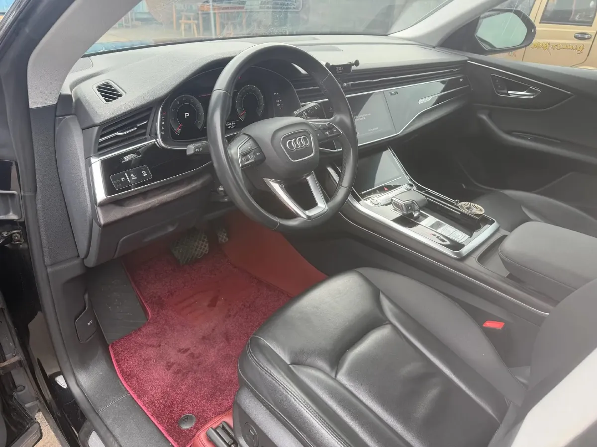 2021 Audi Q8 3.0T 340HP V6 8AT,autocango,china used car exporter,china ev exporter,chinese used car exporter,chinese used ev exporter