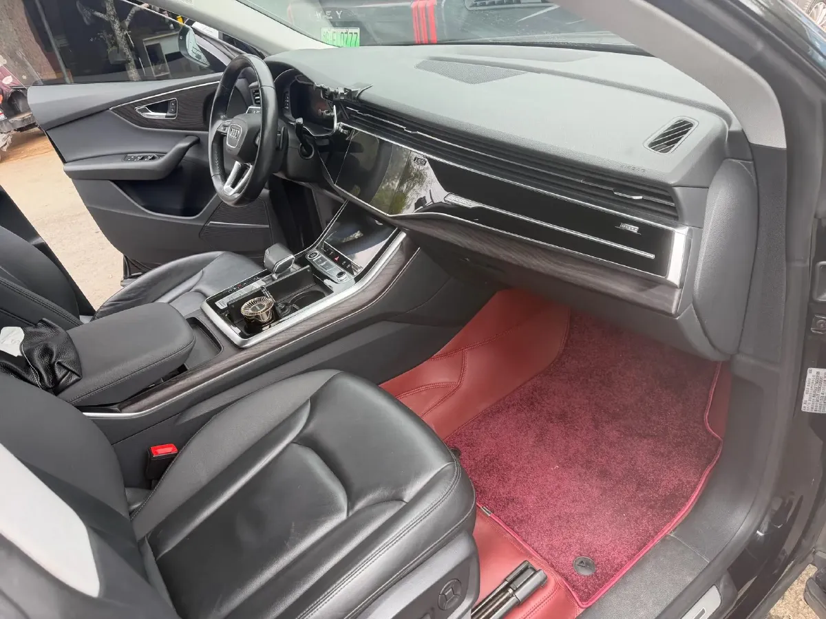 2021 Audi Q8 3.0T 340HP V6 8AT,autocango,china used car exporter,china ev exporter,chinese used car exporter,chinese used ev exporter