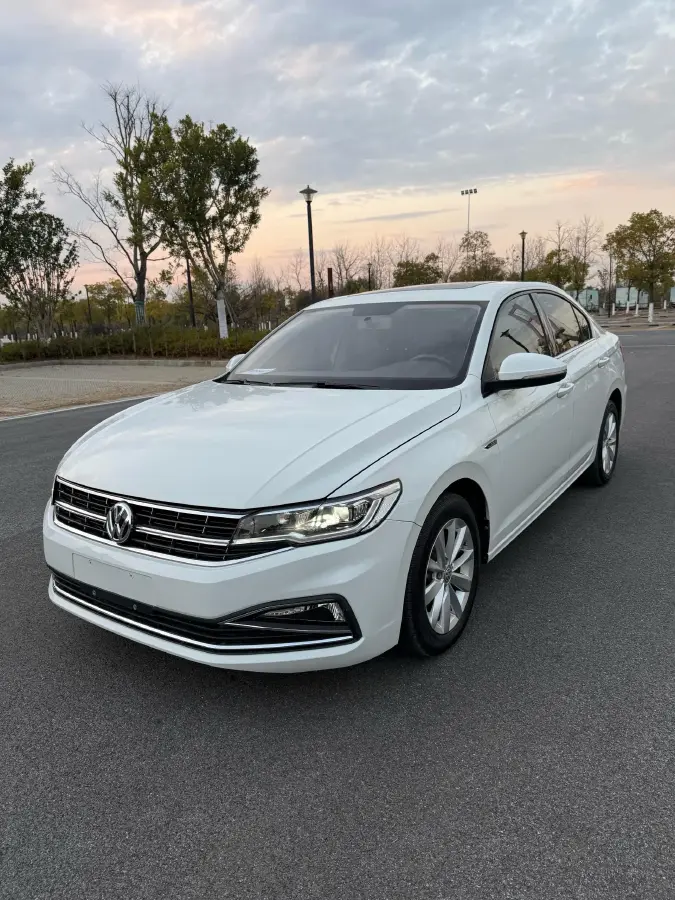2020 Volkswagen Bora 1.5L 113HP L4 6AT