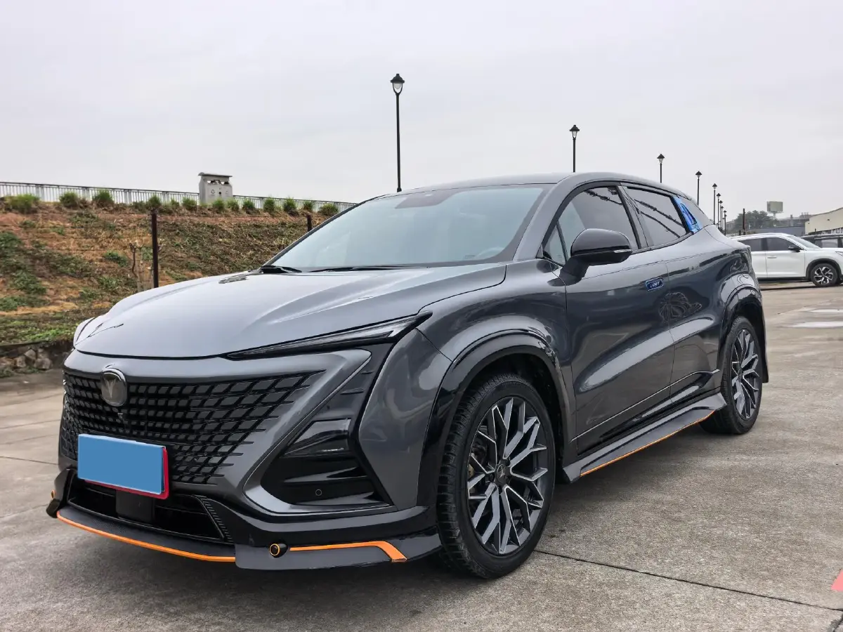 2022 ChangAn UNI-T 1.5T 188HP L4 7DCT