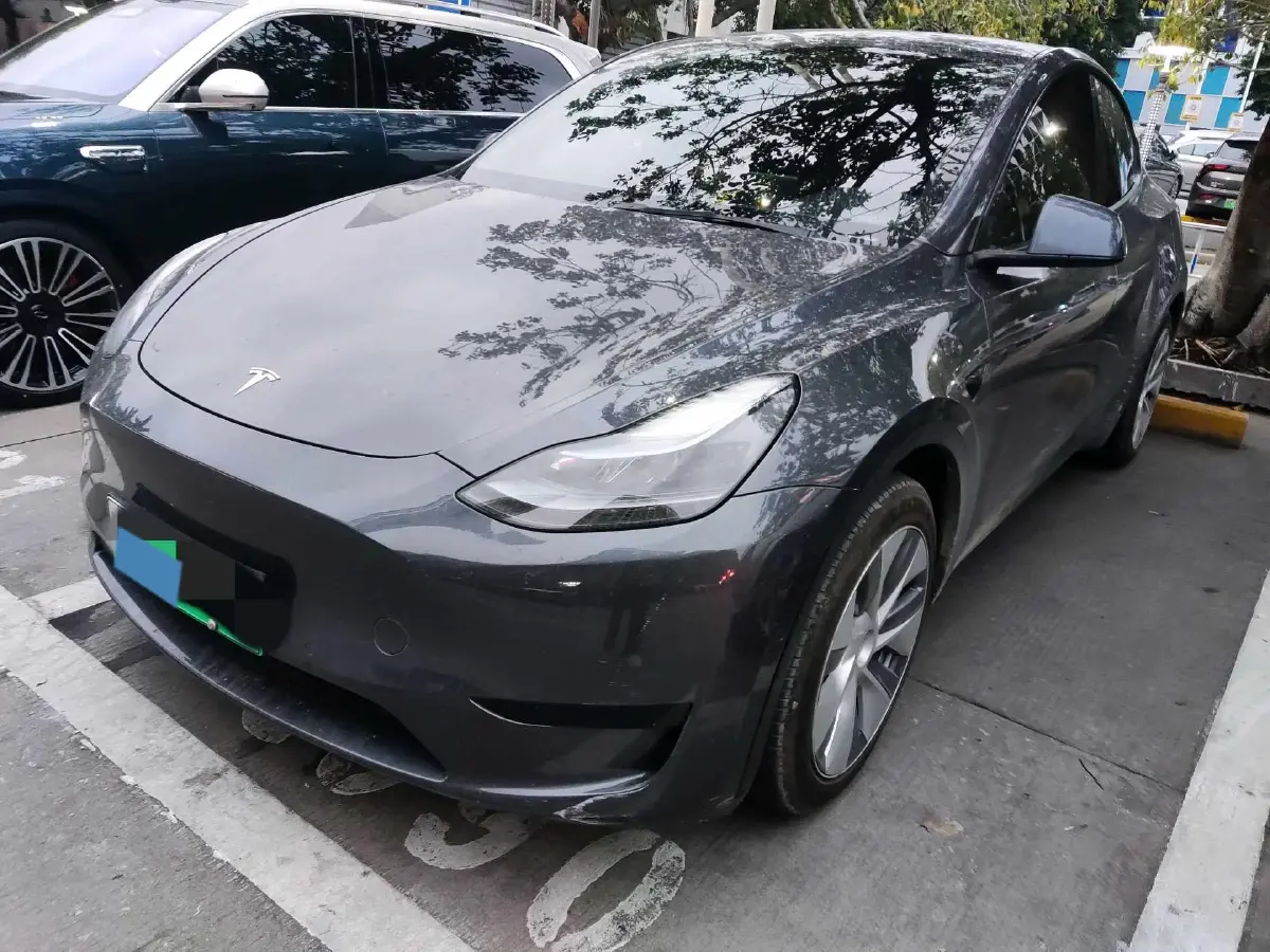 2022 Tesla Model Y BEV 60KWH