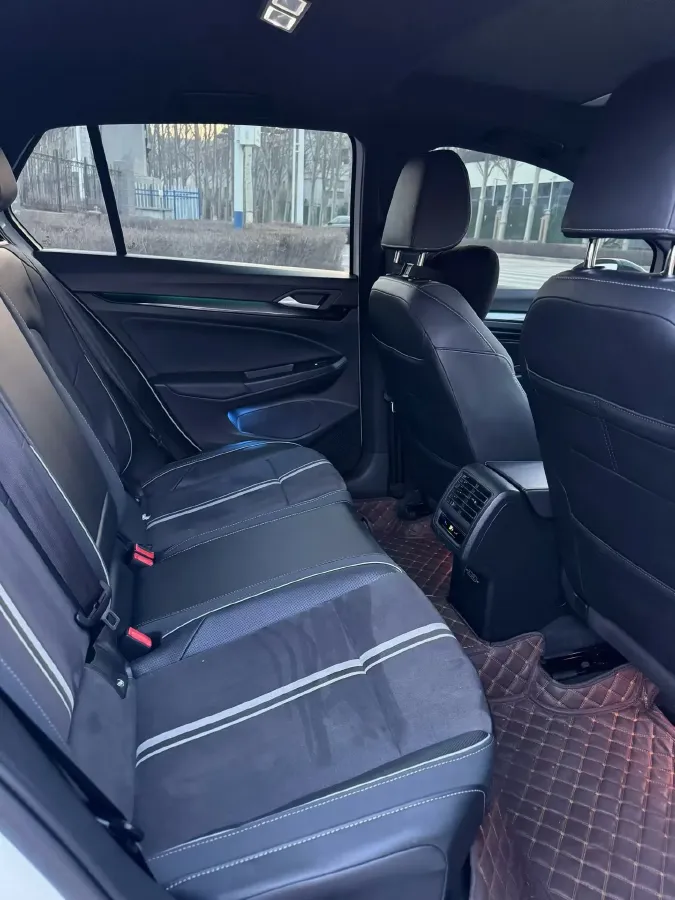 2023 Volkswagen Golf 1.4T 150HP L4 7DCT,autocango,china used car exporter,china ev exporter,chinese used car exporter,chinese used ev exporter