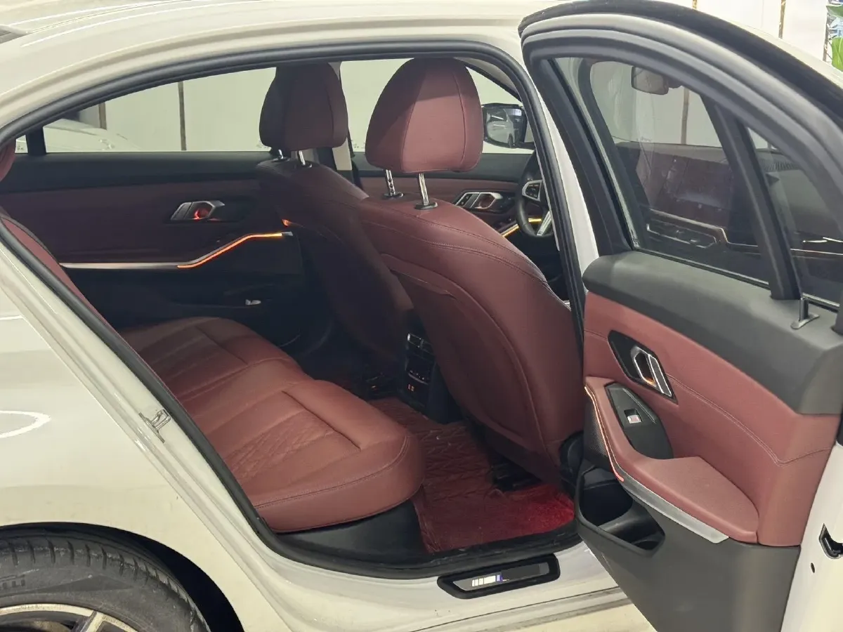 2023 BMW 3 Series 2.0T 156HP L4 8AT,autocango,china used car exporter,china ev exporter,chinese used car exporter,chinese used ev exporter