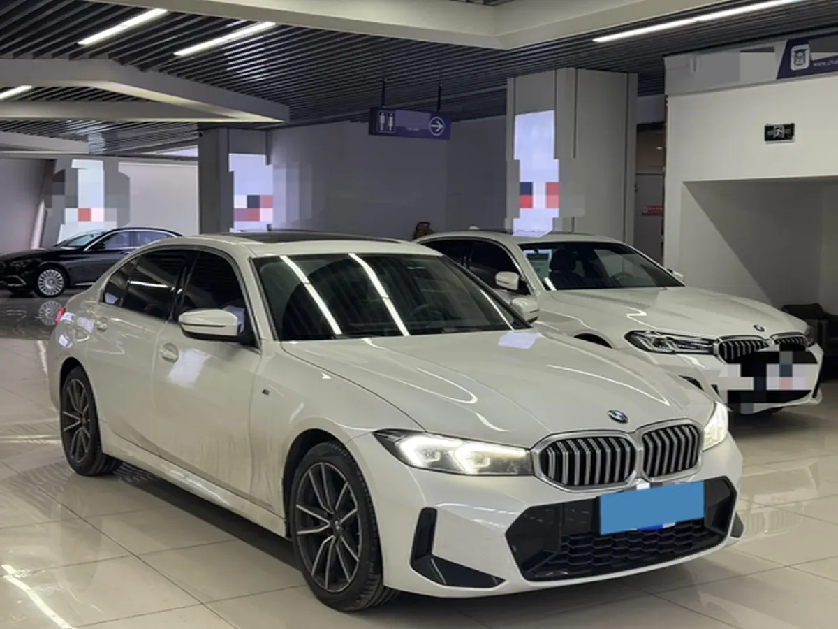 2023 BMW 3 Series 2.0T 156HP L4 8AT,autocango,china used car exporter,china ev exporter,chinese used car exporter,chinese used ev exporter