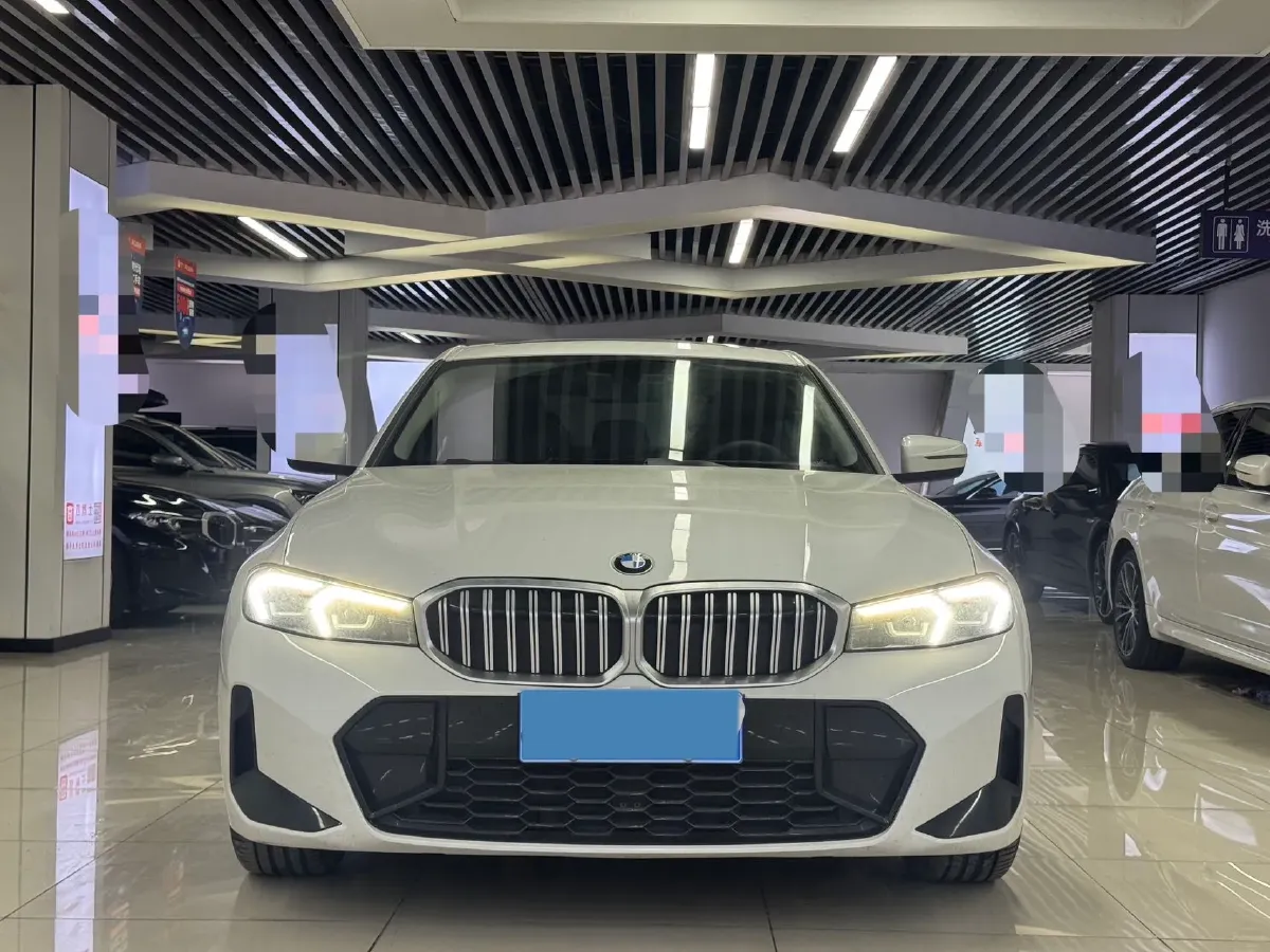 2023 BMW 3 Series 2.0T 156HP L4 8AT,autocango,china used car exporter,china ev exporter,chinese used car exporter,chinese used ev exporter