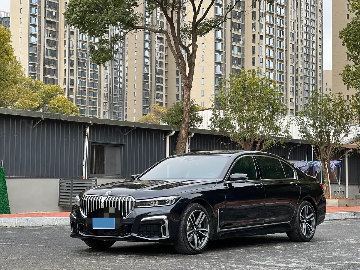 2019 BMW 7 Series 2.0T 265HP L4 8AT