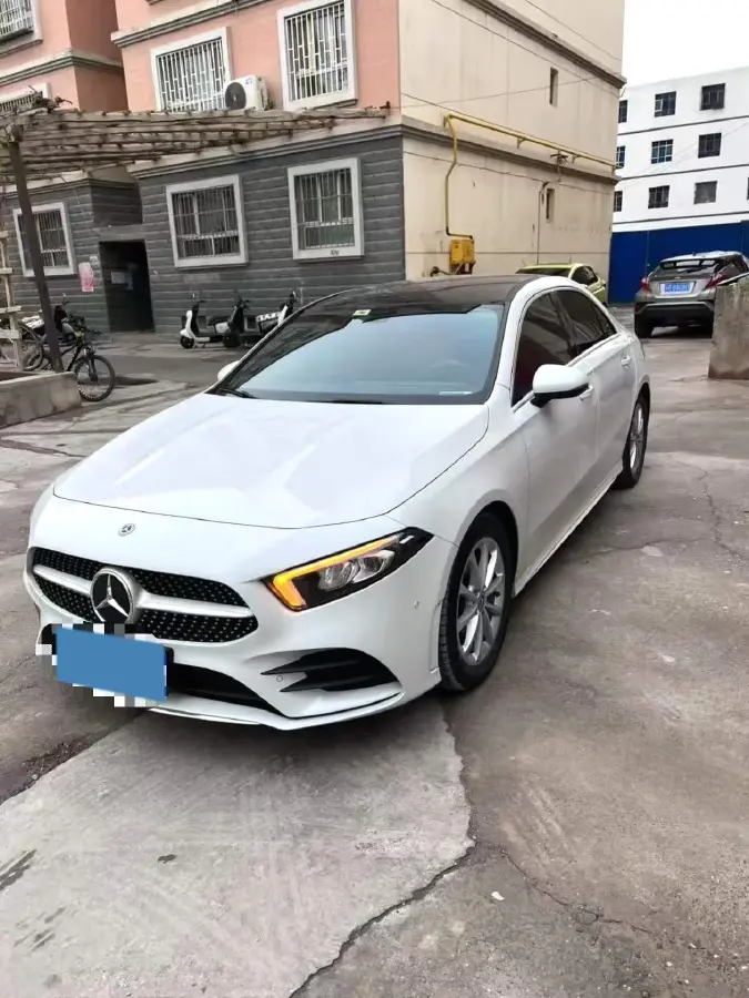 2020 Mercedes-Benz A Class 1.3T 163HP L4 7DCT