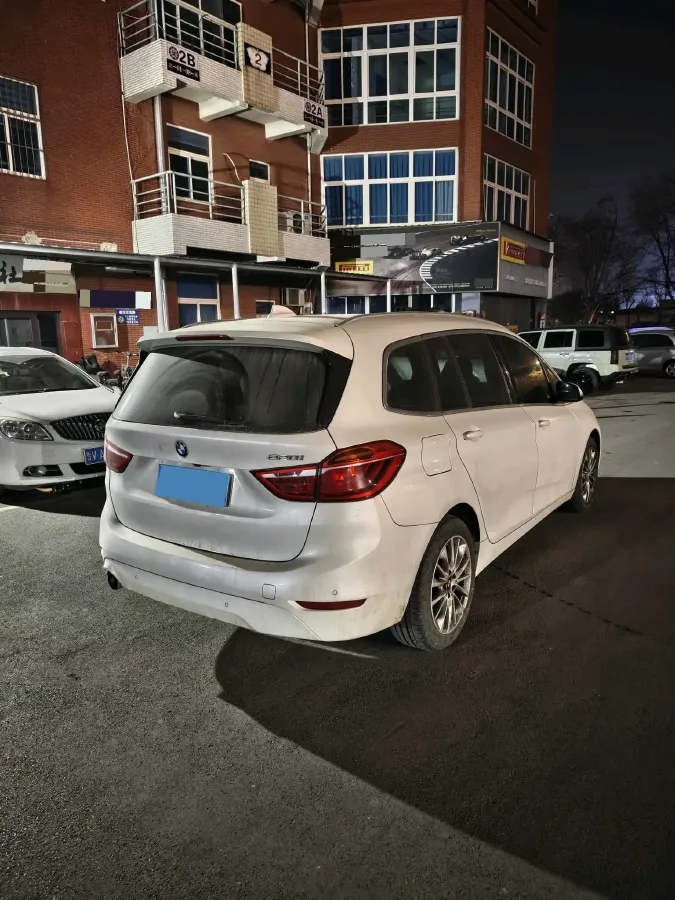 2019 BMW 2 Series SUV 1.5T 140HP L3 7DCT,autocango,china used car exporter,china ev exporter,chinese used car exporter,chinese used ev exporter