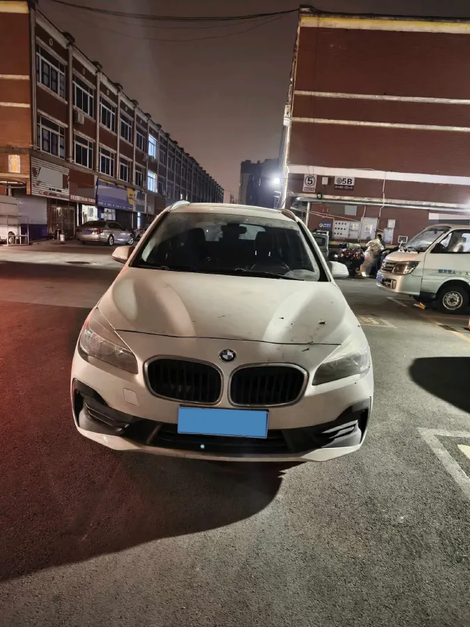 2019 BMW 2 Series SUV 1.5T 140HP L3 7DCT,autocango,china used car exporter,china ev exporter,chinese used car exporter,chinese used ev exporter