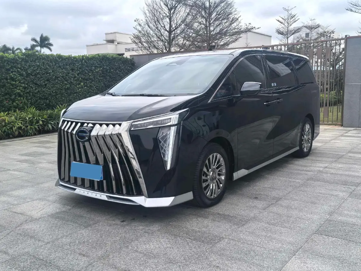 2024 GAC Trumpchi M8 2.0T 190HP L4 E-CVT Hybrid