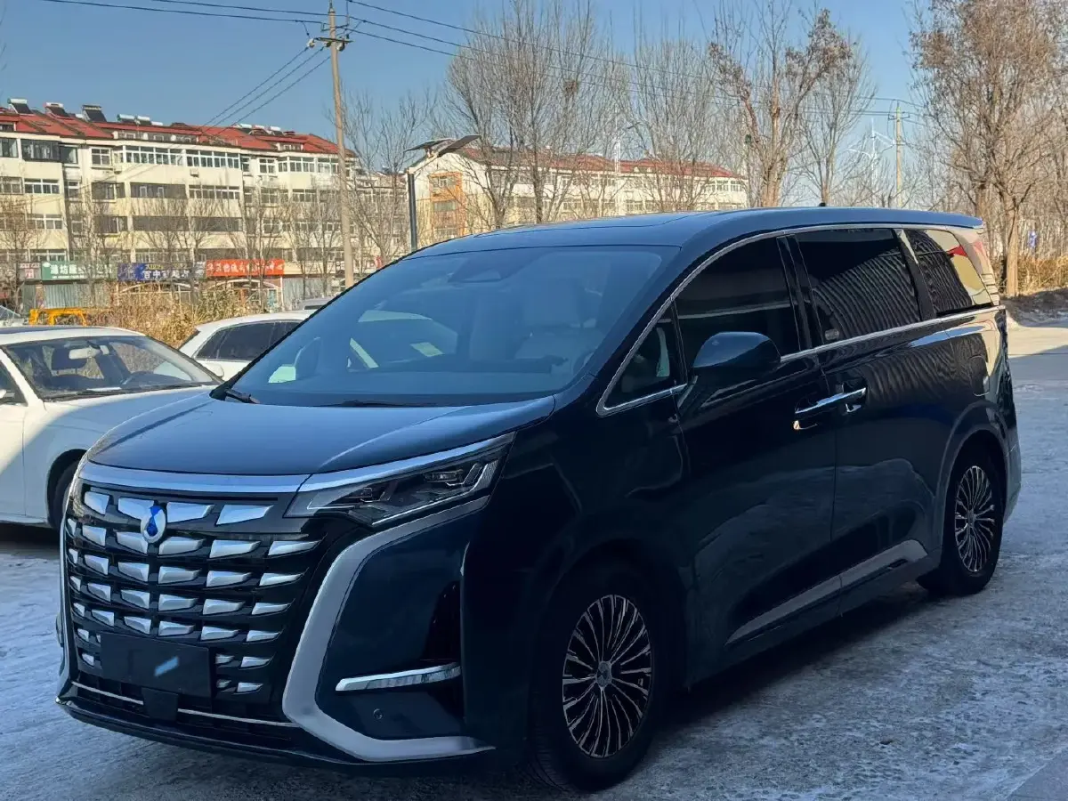 2022 HongQi HS7 3.0T 337HP V6 8AT