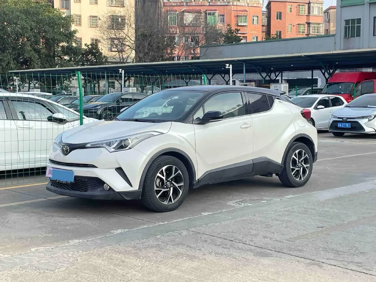 2018 Toyota C-HR 2.0L 171HP L4 CVT