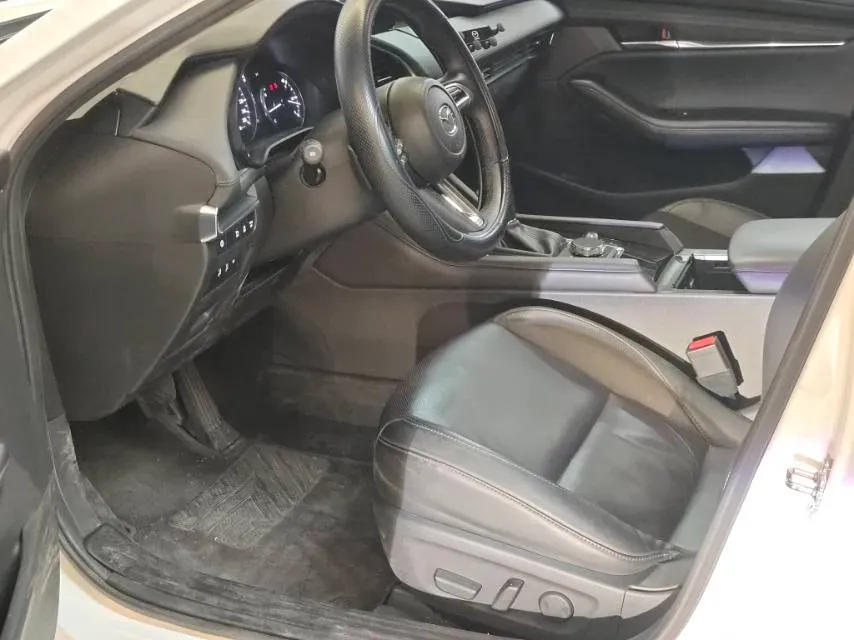 2023 Mazda 3 Axela 2.0L 158HP L4 6AT,autocango,china used car exporter,china ev exporter,chinese used car exporter,chinese used ev exporter