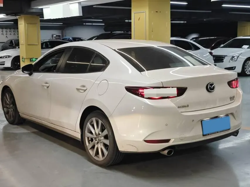 2023 Mazda 3 Axela 2.0L 158HP L4 6AT,autocango,china used car exporter,china ev exporter,chinese used car exporter,chinese used ev exporter
