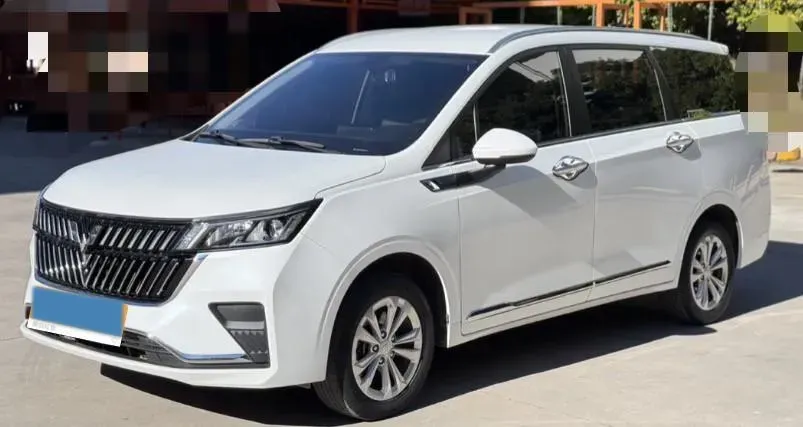 2022 WuLing JiaChen 1.5T 147HP L4 6MT,autocango,china used car exporter,china ev exporter,chinese used car exporter,chinese used ev exporter