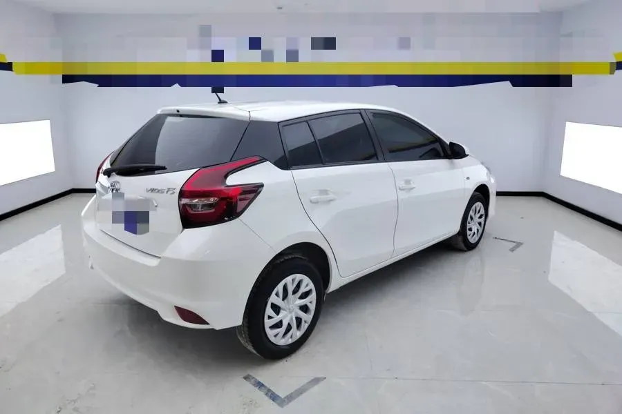 2021 Toyota Vios FS 1.5L 110HP L4 5MT,autocango,china used car exporter,china ev exporter,chinese used car exporter,chinese used ev exporter