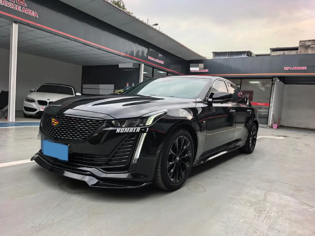 2023 Cadillac CT5 2.0T 237HP L4 10AT