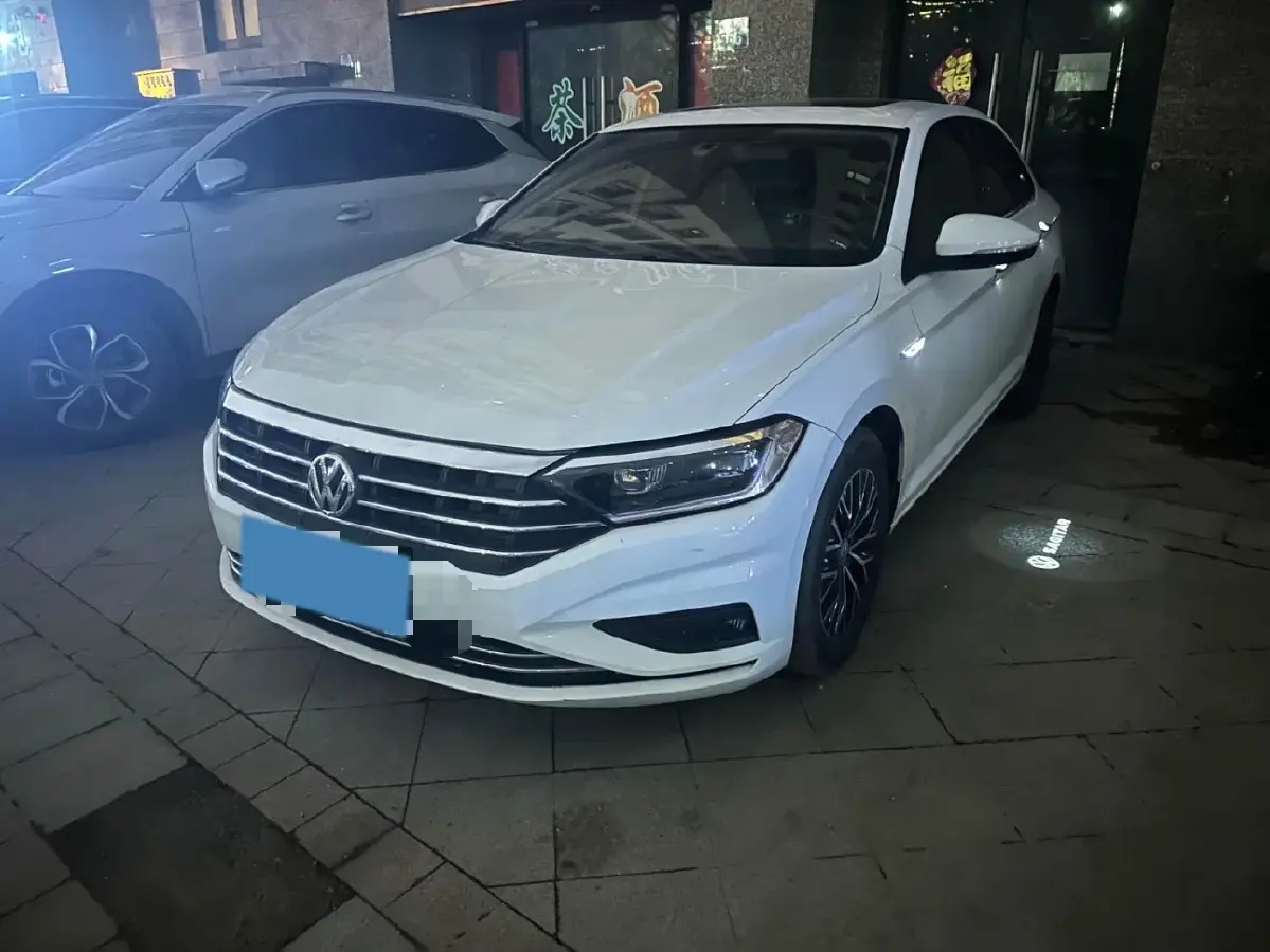 2021 Volkswagen Sagitar 1.4T 150HP L4 7DCT