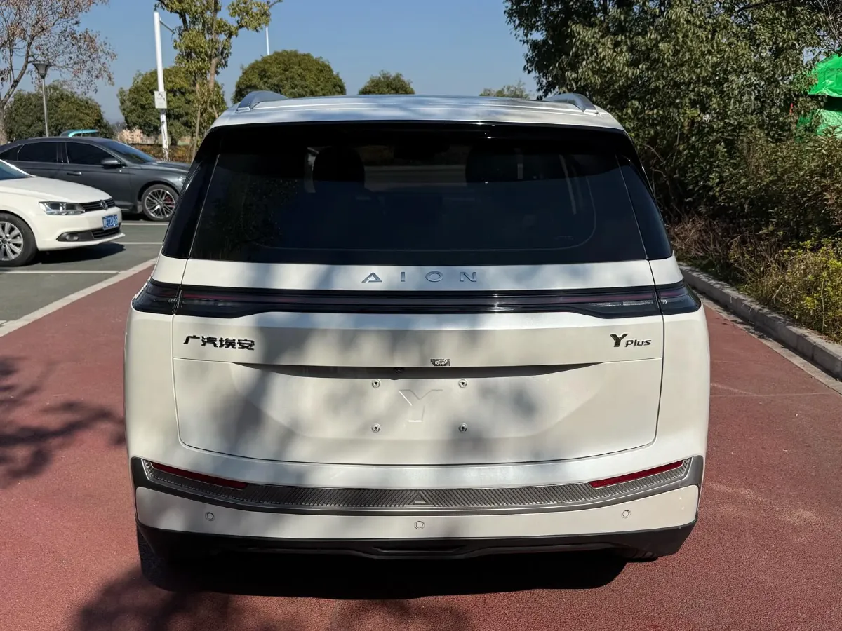 2023 GAC Trumpchi GS4 1.5T 177HP L4 6AT,autocango,china used car exporter,china ev exporter,chinese used car exporter,chinese used ev exporter