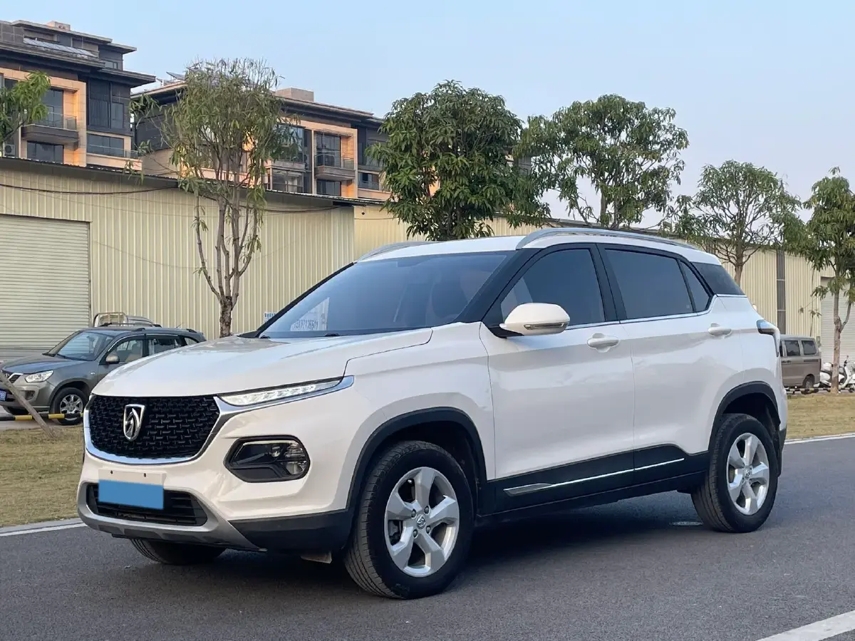 2019 WuLing HongGuang 1.5L 99HP L4 6MT