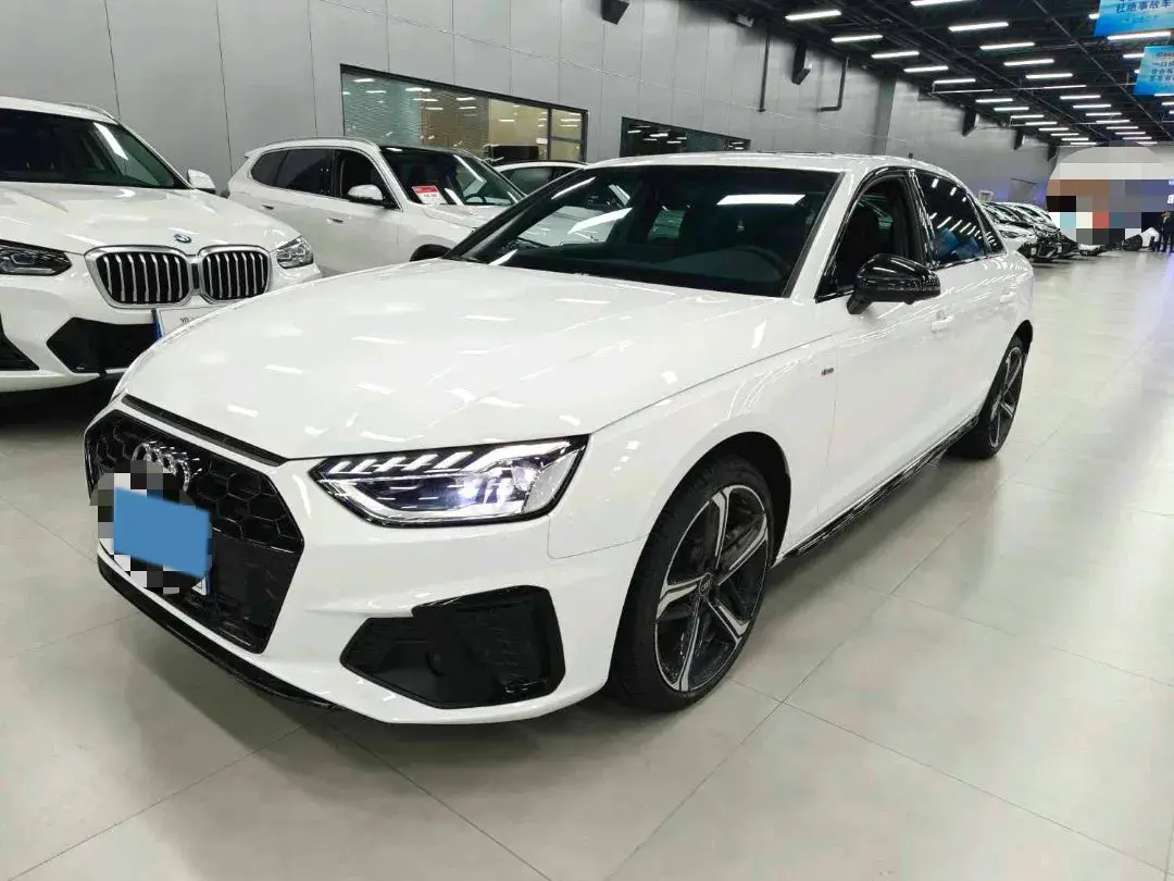 2023 Audi A4L 2.0T 190HP L4 7DCT