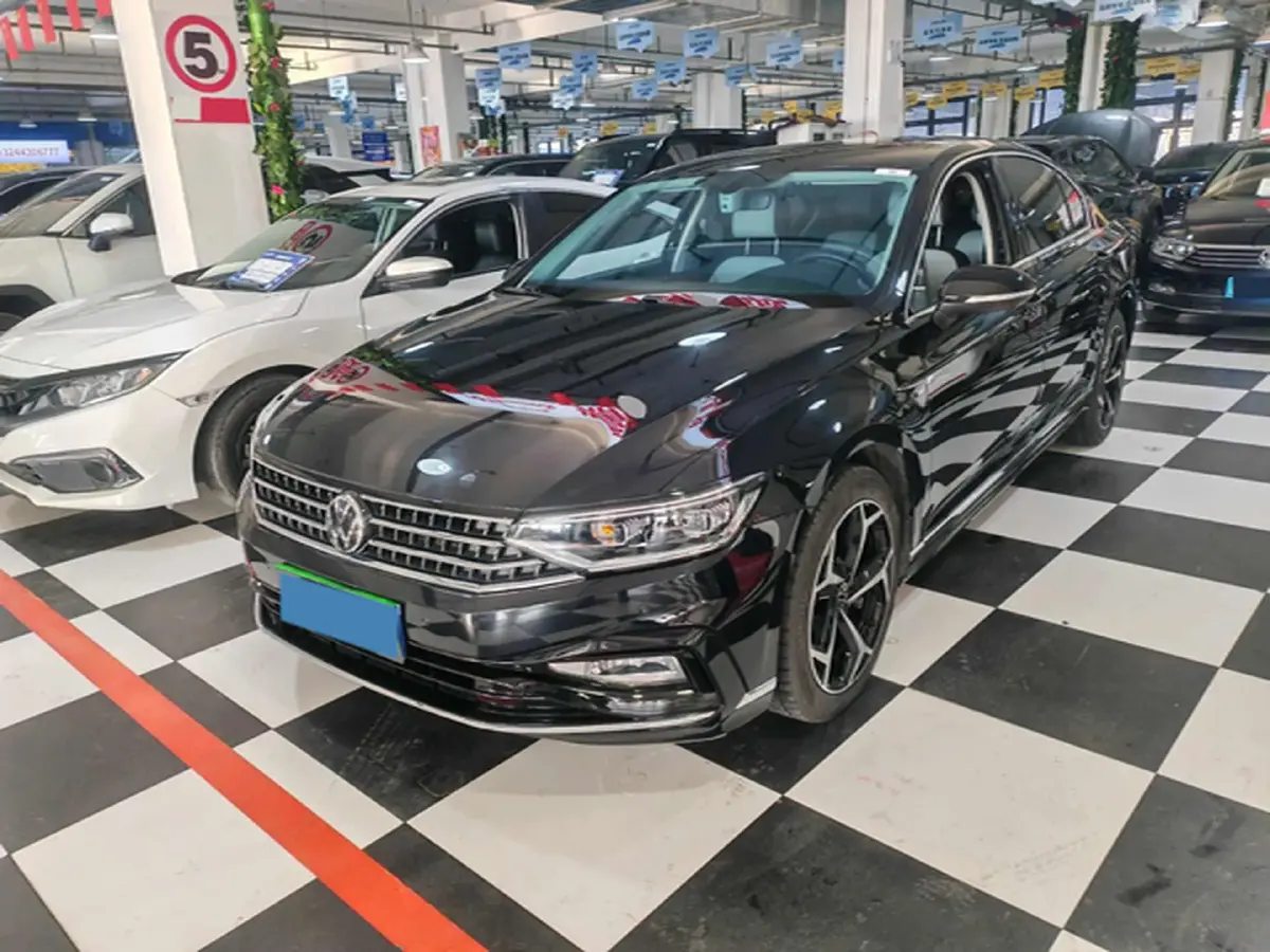 2023 Volkswagen Magotan 2.0T 186HP L4 7DCT