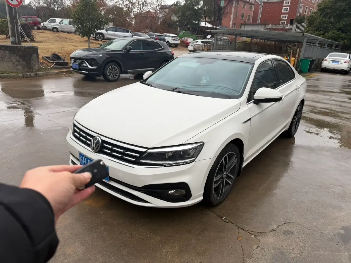 2021 Volkswagen Lamando 1.4T 150HP L4 7DCT