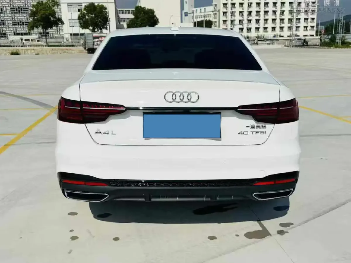 2024 Audi A4L 2.0T 190HP L4 7DCT,autocango,china used car exporter,china ev exporter,chinese used car exporter,chinese used ev exporter
